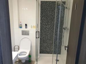 Pronájem kanceláře, Praha - Kyje, Vajgarská, 216 m2