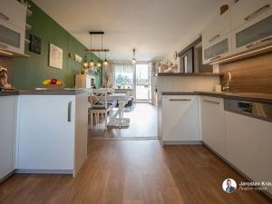 Prodej bytu 3+kk, Jičín, Lidické náměstí, 78 m2