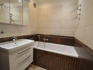 Pronájem bytu 3+kk, Praha - Řepy, Makovského, 65 m2