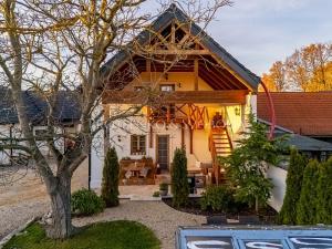 Prodej apartmánu, Lipí, 197 m2