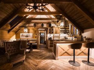 Prodej apartmánu, Lipí, 197 m2