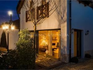 Prodej činžovního domu, Lipí, 197 m2