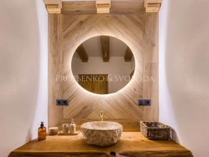 Prodej činžovního domu, Lipí, 197 m2