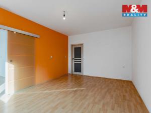 Prodej bytu 3+1, Klatovy - Klatovy IV, Školní, 81 m2