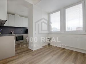 Pronájem bytu 2+kk, Hradec Králové, Průmyslová, 39 m2