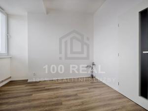 Pronájem bytu 2+kk, Hradec Králové, Průmyslová, 39 m2