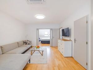 Pronájem bytu 3+kk, Praha - Karlín, Pernerova, 100 m2