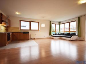 Pronájem rodinného domu, Praha - Hloubětín, Stropnická, 142 m2