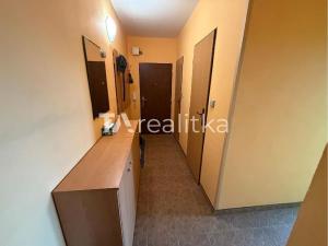 Prodej bytu 2+1, Opava, Hobzíkova, 55 m2