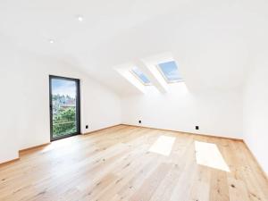 Prodej rodinného domu, Praha - Horní Počernice, Bříšťanská, 218 m2