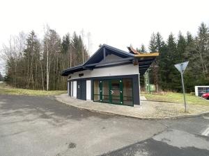 Prodej obchodního prostoru, Cheb, 70 m2