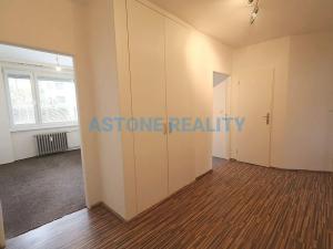 Pronájem bytu 4+1, Praha - Smíchov, K Závěrce, 97 m2