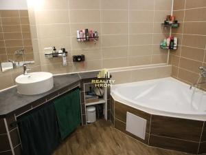 Prodej vícegeneračního domu, Louny, 478 m2