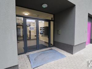 Pronájem bytu 2+kk, Liberec - Liberec III-Jeřáb, U Nisy, 59 m2