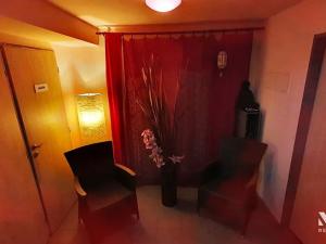 Pronájem - jiné, Praha - Kobylisy, Nad Šutkou, 118 m2