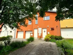 Pronájem bytu 2+kk, Vestec, U Strouhy, 57 m2