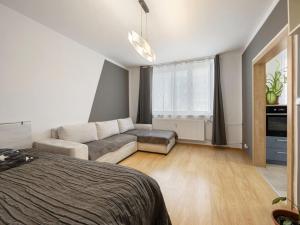 Prodej bytu 2+1, Prostějov, Jana Zrzavého, 56 m2