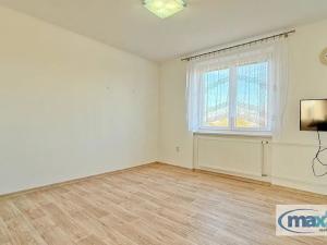 Prodej bytu 3+1, Bukovina nad Labem, 62 m2