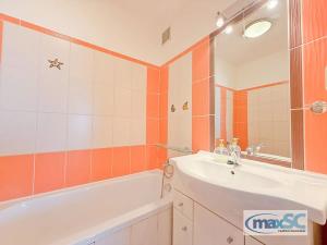 Prodej bytu 3+1, Bukovina nad Labem, 62 m2