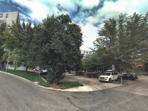 Pronájem garážového stání, Praha - Motol, Kudrnova, 18 m2