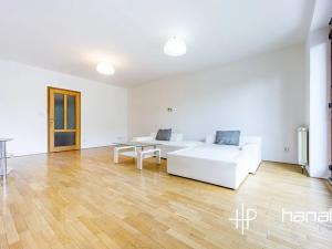 Prodej rodinného domu, Hněvotín, 240 m2