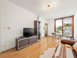 Prodej bytu 1+1, Týnec nad Sázavou, Na Kněžině, 39 m2