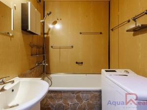 Prodej bytu 3+1, Loket, Sportovní, 72 m2