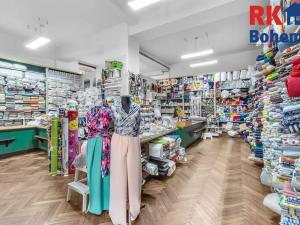 Prodej obchodního prostoru, Mnichovo Hradiště, Masarykovo náměstí, 300 m2