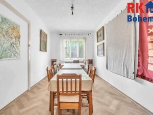 Prodej obchodního prostoru, Mnichovo Hradiště, Masarykovo náměstí, 300 m2