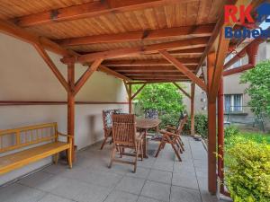 Prodej obchodního prostoru, Mnichovo Hradiště, Masarykovo náměstí, 300 m2