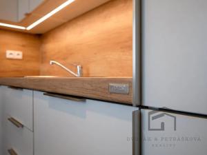 Pronájem bytu 2+kk, Praha - Vršovice, Bulharská, 46 m2