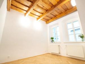 Prodej bytu 2+1, Praha - Hradčany, Úvoz, 126 m2