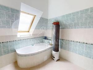 Prodej rodinného domu, Zdiby, 260 m2