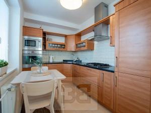 Pronájem bytu 2+kk, Praha - Záběhlice, Jabloňová, 52 m2