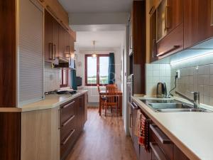 Prodej komerční nemovitosti, Sulice, Hlavní, 370 m2