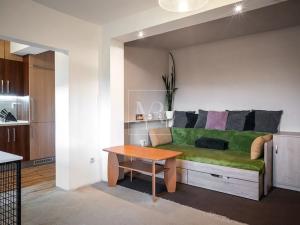 Prodej komerční nemovitosti, Sulice, Hlavní, 370 m2