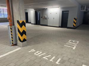 Pronájem garážového stání, Praha, 21 m2