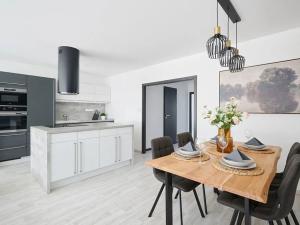 Prodej bytu 4+kk, Praha - Černý Most, Šromova, 95 m2