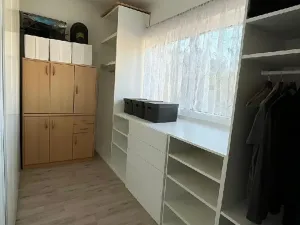 Prodej rodinného domu, Králův Dvůr, Na Vinohradech, 95 m2