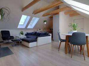 Prodej rodinného domu, Hředle, 398 m2