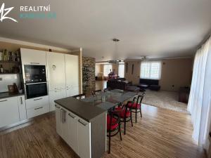 Prodej rodinného domu, Mrsklesy, 437 m2