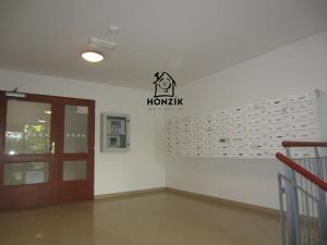 Pronájem bytu 1+kk, Praha - Zličín, Sazovická, 40 m2