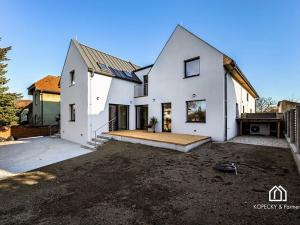 Prodej bytu 5+kk, Praha - Běchovice, Pplk. Nováčka, 139 m2