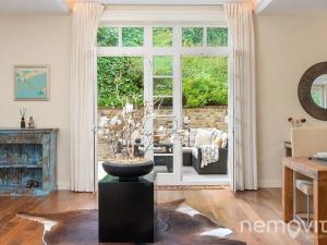 Prodej vily, Praha - Dejvice, V Šáreckém údolí, 459 m2