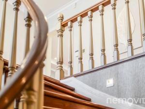 Prodej vily, Praha - Dejvice, V Šáreckém údolí, 459 m2