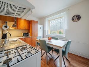 Prodej bytu 3+1, Hroznětín, Sídliště, 80 m2