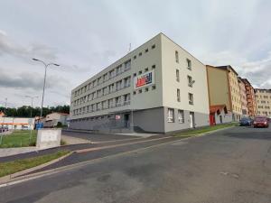 Pronájem kanceláře, Cheb, Wolkerova, 18 m2