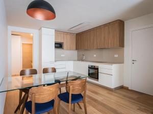 Pronájem bytu 2+kk, Praha - Smíchov, Holečkova, 88 m2