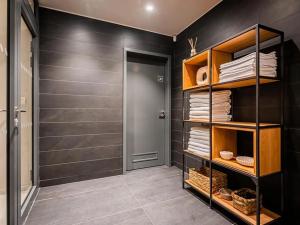 Pronájem bytu 2+kk, Praha - Smíchov, Holečkova, 74 m2