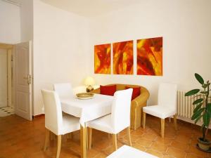 Pronájem bytu 4+1, Praha - Nové Město, Biskupská, 132 m2